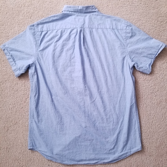 Men's Old Navy Light Blue Collared Button Down Shirt - Picture 7 of 10